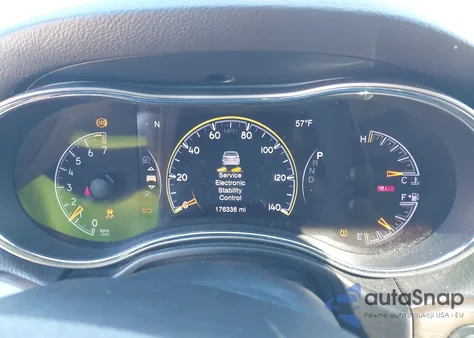 2017 Jeep Grand Cherokee Limited 4X2 z USA, uszkodzony, nr VIN 1C4RJEBG8HC635974